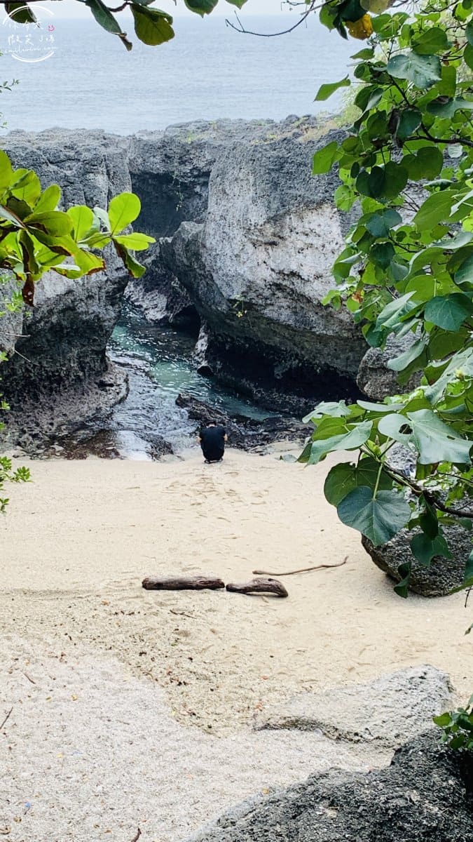 小琉球∥龍蝦洞、珊瑚礁海岸秘境沙攤︱潮間帶、海蝕地形︱小琉球景點︱小琉球觀光︱沒龍蝦的龍蝦洞︱危險景點 6 Lobster Cave 7