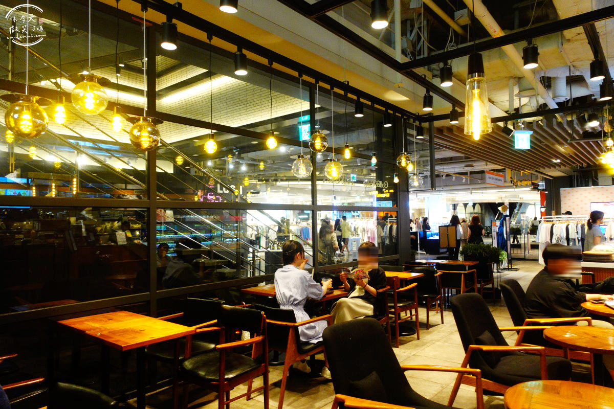首爾∥LUCYCATO BACK CAFE(루시카토베이크카페)首爾咖啡廳︱龍山 I'PARK MALL︱彩虹蛋糕︱韓國咖啡廳 6 LUCYCATO 7