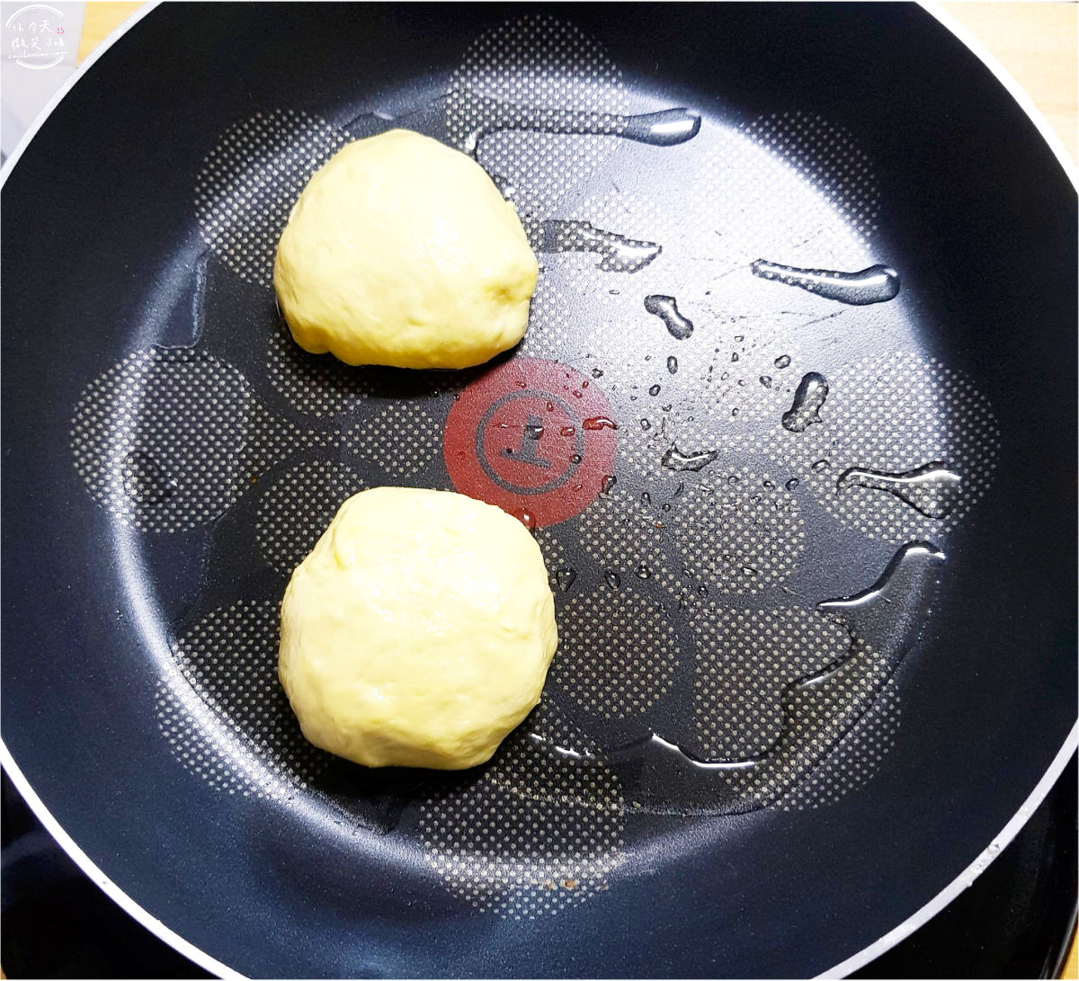 韓國∥韓式肉桂黑糖餅(호떡),糖餅料理包在家就能韓國糖餅DIY?!︱韓國黑糖糯米糖餅,在家簡單做︱韓國街頭小吃︱韓國CJ食品︱韓式糖餅 - 第11張圖