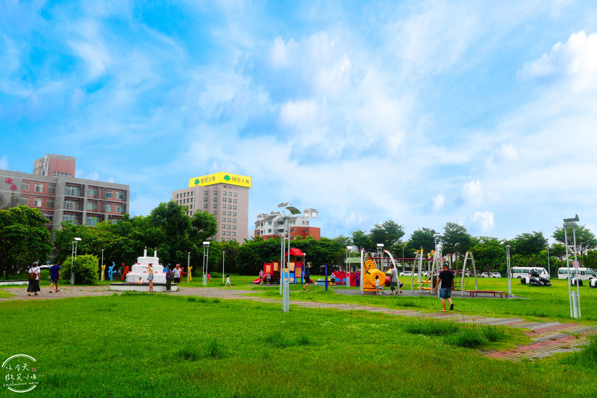 台東免費景點∥生日蛋糕公園、台東兒童公園，巨型造型蛋糕︱兒童遊樂器材，免費玩樂︱溜滑梯、鞦韆、體能活動遊具︱台東景點 2 birthday cake park 3