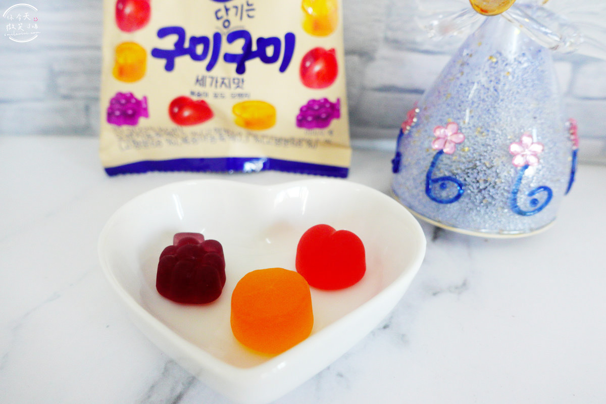 韓國軟糖開箱∥樂天JELLYCiOUS微笑軟糖(핵짱셔요)︱青蘋果口味(청포도젤리)、三種水果口味軟糖(구미당기는 구미 젤리)︱韓國好吃好玩造型軟糖︱韓國零食 11 lotte jelly candy 25