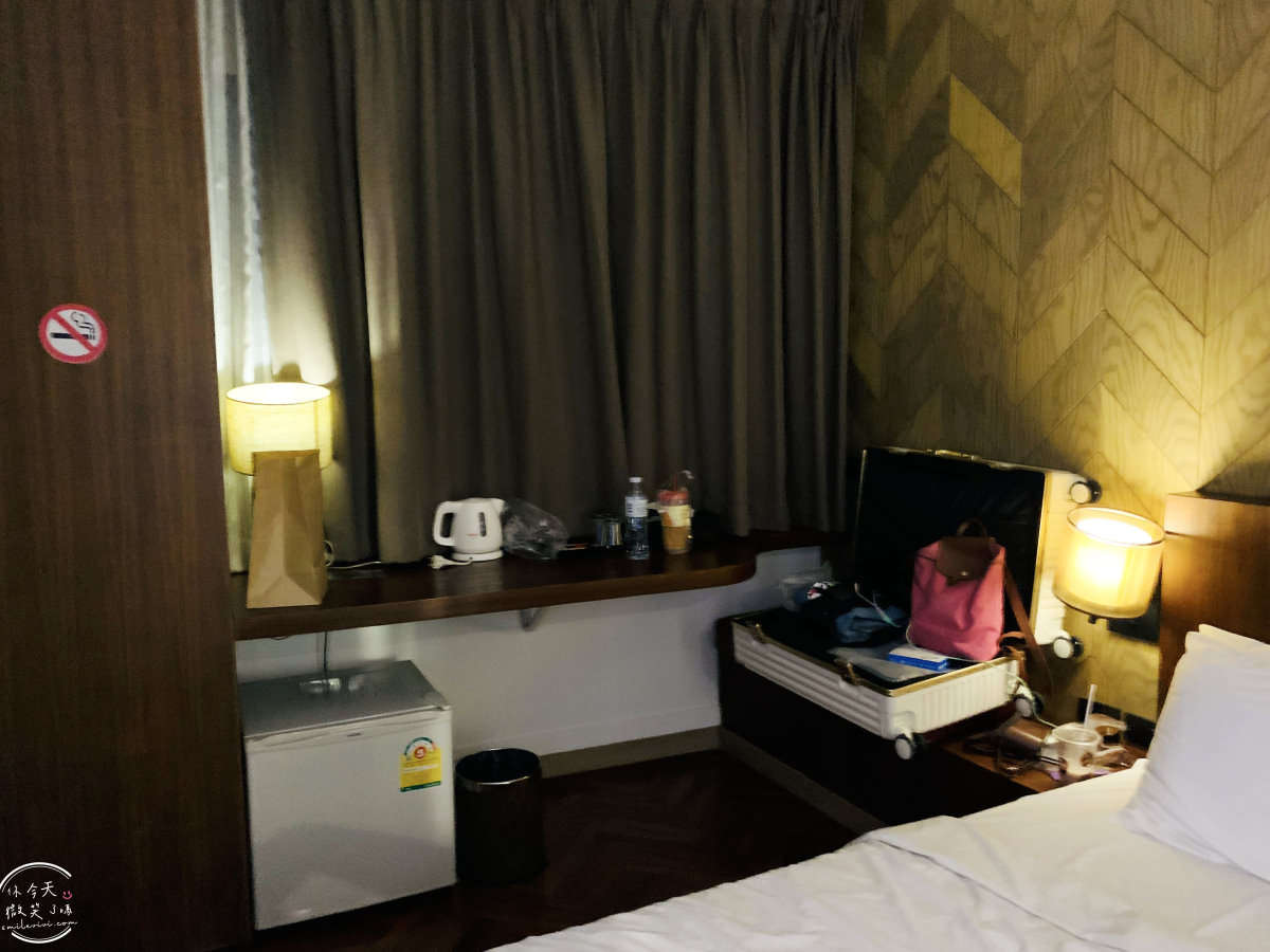 曼谷住宿∥The Posh-Phayathai(波希帕亞泰旅館)︱交通方便BTS、曼谷機場快線 Phaya Thai站旁︱兩小床房型，房間小偏暗、無早餐︱曼谷HOSTEL、青年旅館︱曼谷飯店推薦 43 THE POSHTEL 43