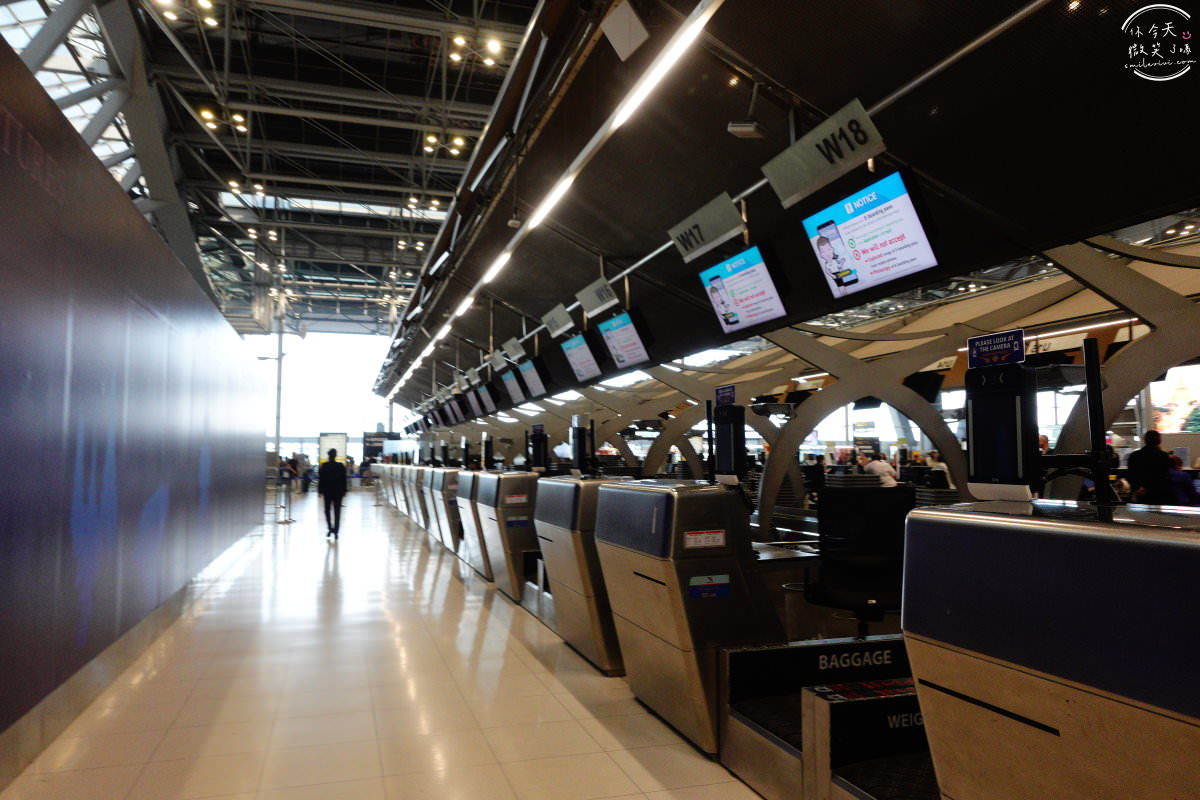 曼谷機場∥曼谷長榮貴賓室EVA Air Lounge，曼谷機場快速通關︱曼谷素萬那普機場出境大廳︱曼谷機場貴賓室，可看到飛機在旁邊︱BKK機場貴賓室︱機場貴賓室 11 bkk evaair lounge 85