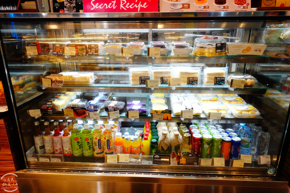 曼谷咖啡廳∥Bellinee's Bake & Brew@Fortune Town咖啡廳，曼谷早餐︱近喬德夜市，Phra Ram 9捷運站︱泰式粥品、滿滿蝦子，咖啡大折扣，價格便宜 19 BELLINEES 20