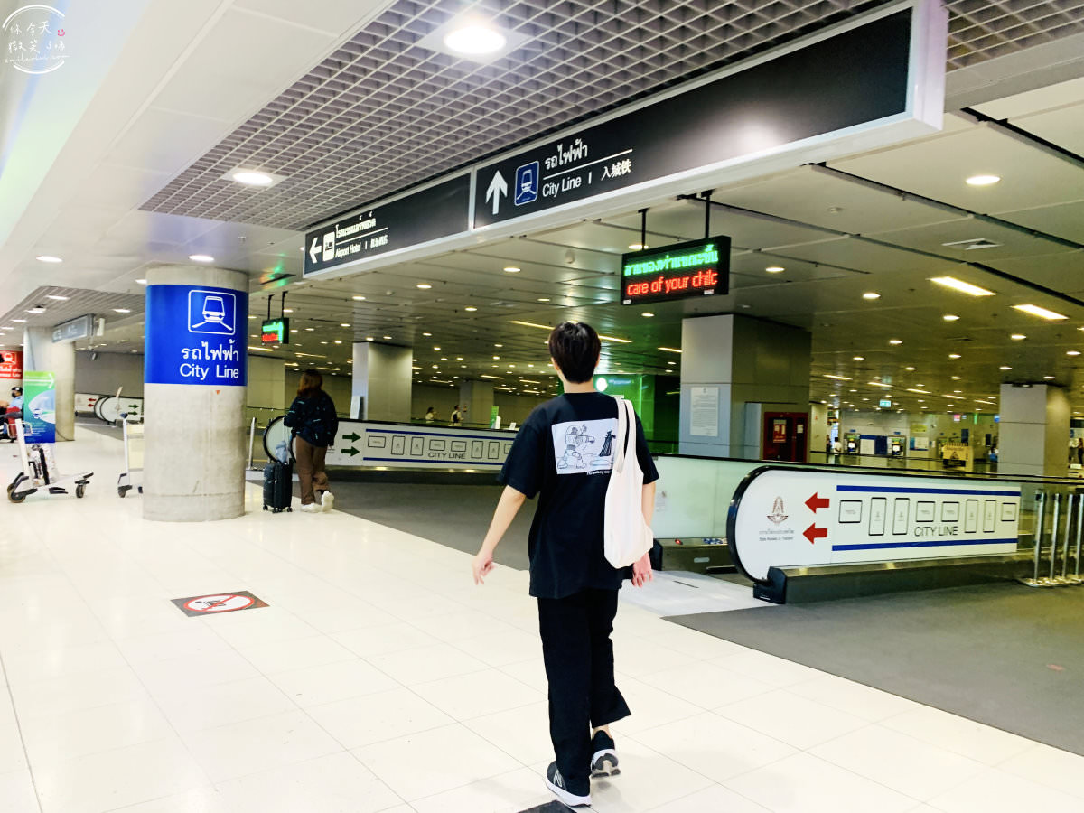 曼谷機場∥曼谷素萬那普機場(Suvarna-bhumi Airport)、蘇凡納布國際機場︱曼谷機場出境入境︱曼谷機場快線、曼谷機場機場捷運︱曼谷旅行第一站 23 Suvarnabhumi Airport 24