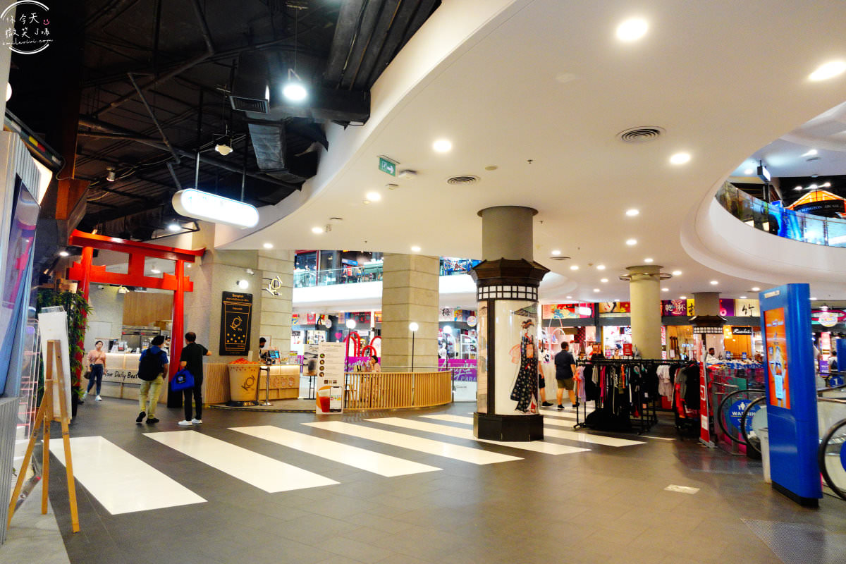 曼谷購物中心∥TERMINAL21 航站百貨，一層樓一個國家，樓層介紹︱品牌、美甲美容、餐廳、藥妝集結︱航站21機場購物中心︱曼谷ASOK必去、曼谷景點 30 Terminal 21 17