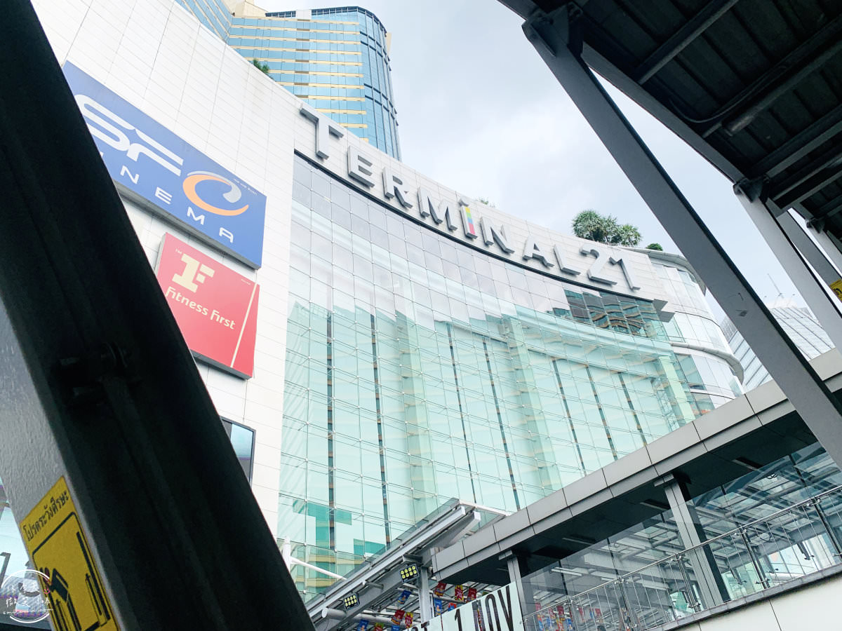 曼谷購物中心∥TERMINAL21 航站百貨，一層樓一個國家，樓層介紹︱品牌、美甲美容、餐廳、藥妝集結︱航站21機場購物中心︱曼谷ASOK必去、曼谷景點 2 Terminal 21 3