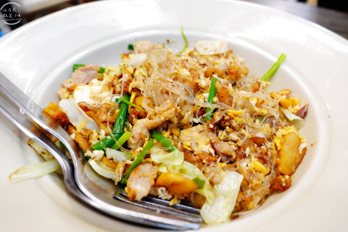 曼谷餐廳美食∥曼谷泰泰船麵Thai Thai Boat Noodles，TERMINAL21餐廳︱航廈百貨4樓餐廳，道地泰式料理︱必吃泰式粄條、青木瓜沙拉，料多豐盛，味道佳，價位便宜︱TERMINAL21餐廳推薦、TERMINAL21必吃︱曼谷ASOK餐廳美食推薦 21 Thai Thai Boat Noodles 22