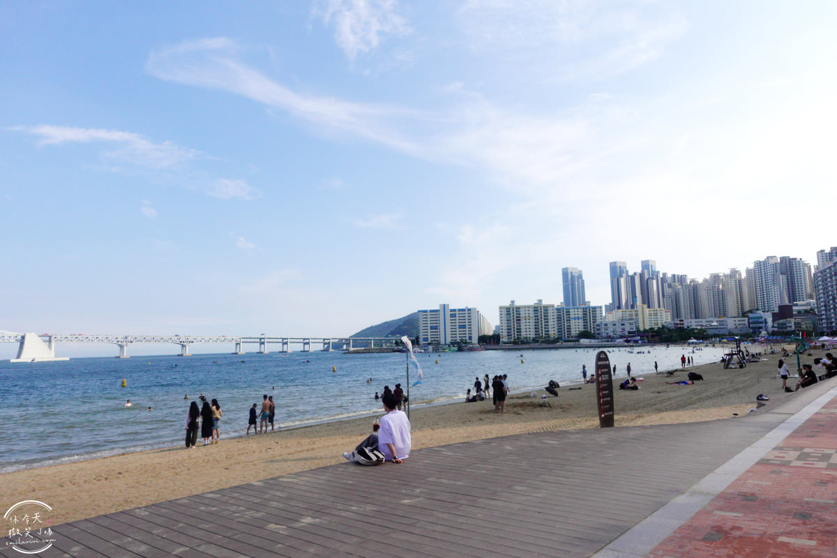 釜山景點推薦∥釜山廣安大橋(부산광안대교)、廣安里海水浴場(광안리해수욕장)︱海景第一排,夏日玩水賞美景︱韓國最大的海上橋樑︱韓國釜山景點 - 第5張圖