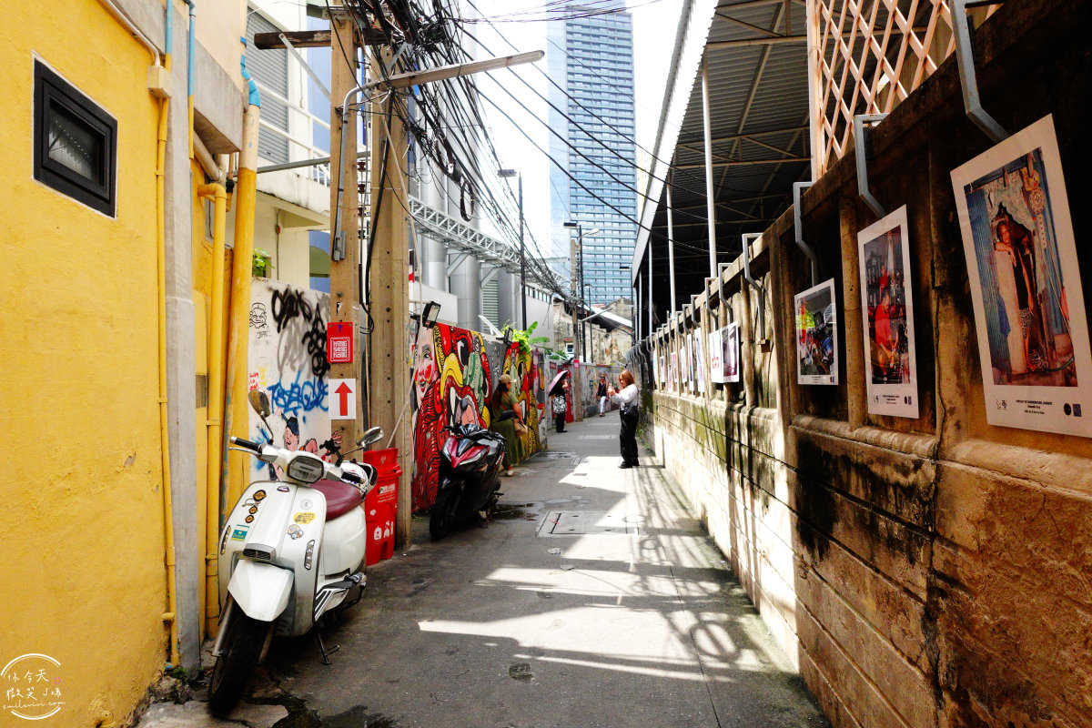 曼谷免費景點∥Talat Noi Street Art，塗鴉藝術小街︱網美打卡新景點彩繪巷，老巷弄超好拍，Ft.路邊街頭水果冰沙清涼美味︱曼谷石龍軍路、曼谷打卡景點 19 Talat Noi 19