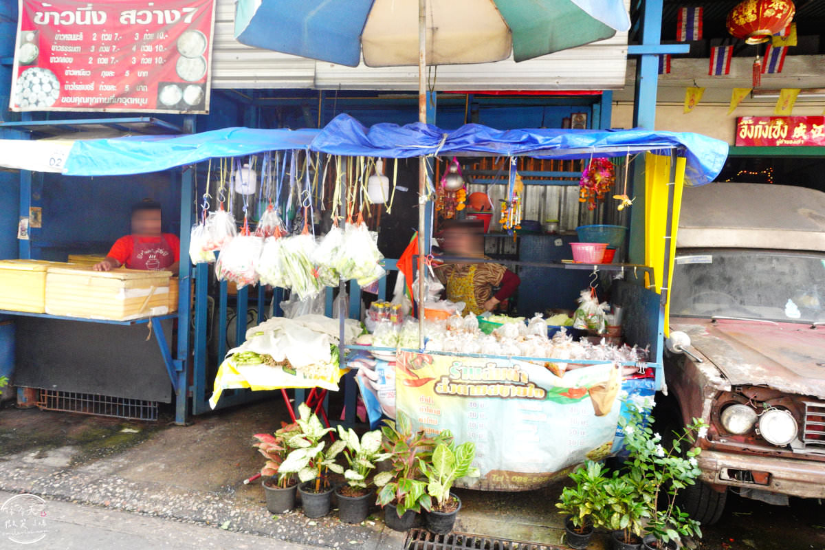 曼谷免費景點∥Talat Noi Street Art，塗鴉藝術小街︱網美打卡新景點彩繪巷，老巷弄超好拍，Ft.路邊街頭水果冰沙清涼美味︱曼谷石龍軍路、曼谷打卡景點 5 Talat Noi 5