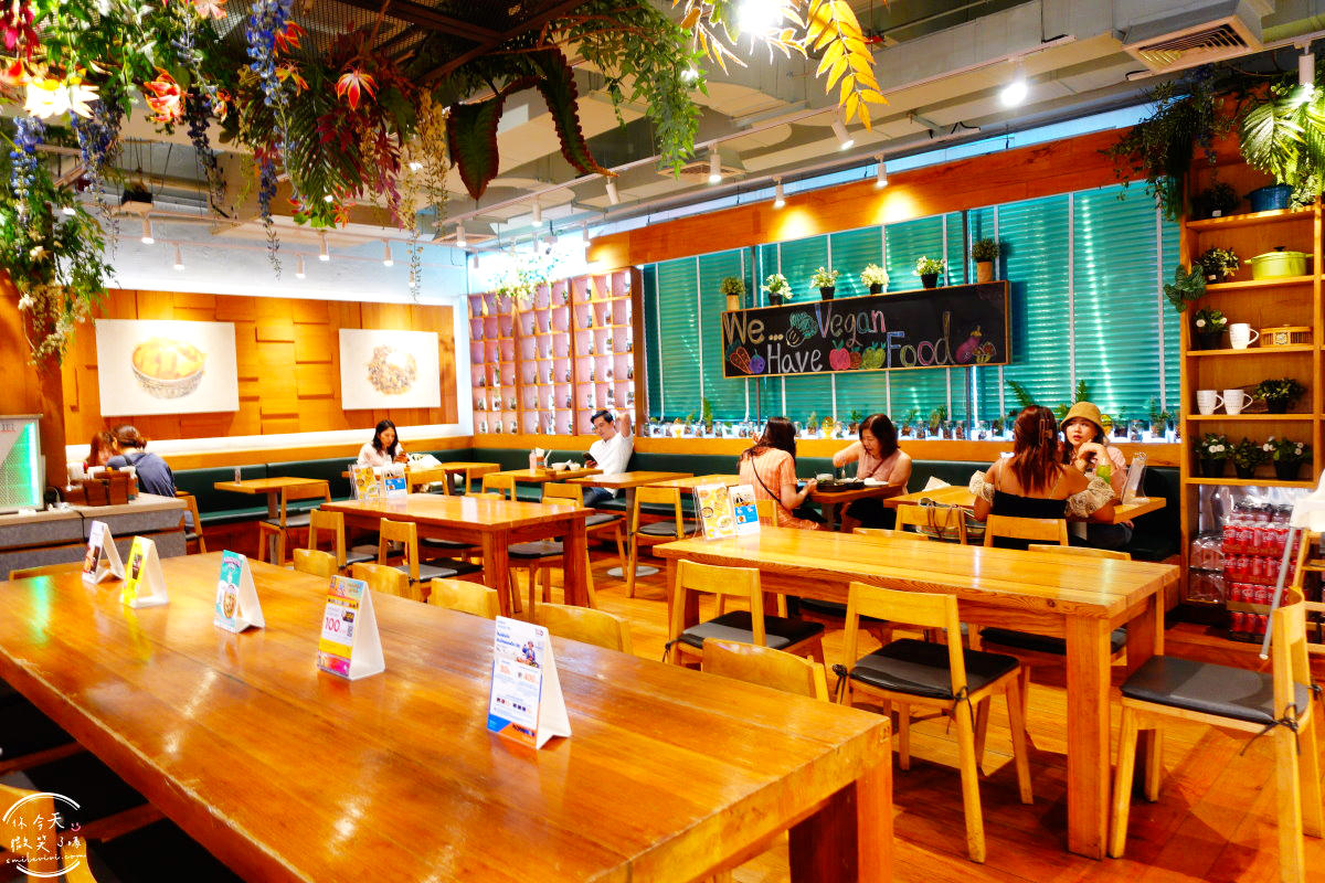 曼谷SIAM餐廳∥BAAN YING@暹羅中心Siam Center︱泰式連鎖創意料理，暹羅商圈美食︱商場內美味餐廳，泰式蝦仁炒飯、蛤蜊義大利麵︱曼谷餐廳，泰式料理 4 baan ying 5