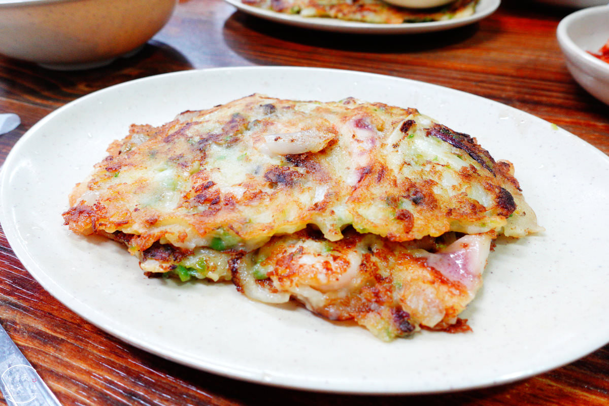 大田餐廳推薦∥OC刀削麵道龍店(오씨칼국수 도룡점),大田必吃刀削麵︱配有警語的泡菜、煎餅份量大,蛤蜊刀削麵鮮味滿滿︱大田必吃刀削麵名店︱大田餐廳 - 第13張圖