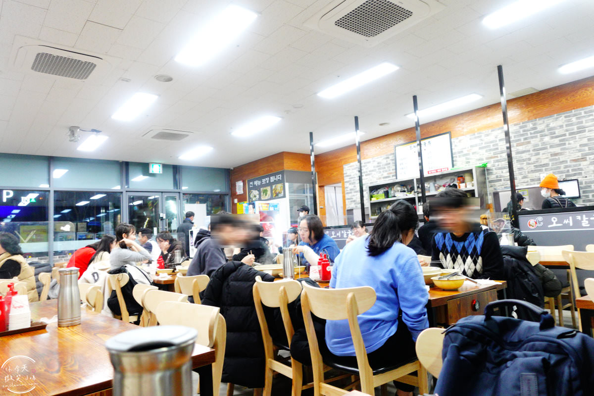 大田餐廳推薦∥OC刀削麵道龍店(오씨칼국수 도룡점),大田必吃刀削麵︱配有警語的泡菜、煎餅份量大,蛤蜊刀削麵鮮味滿滿︱大田必吃刀削麵名店︱大田餐廳 - 第5張圖