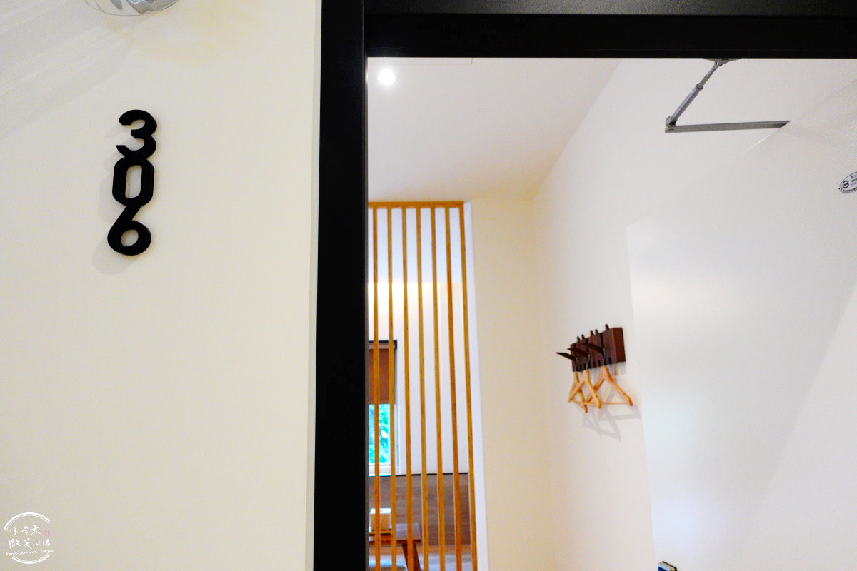 高雄住宿推薦∥河映宿沐 RiverTrees Hotel,愛河畔日系文青旅宿,高雄流行音樂中心旁,演唱會住宿推薦!紅白酒無限暢飲太幸福!高質感雙人房,各種房型一次看︱近捷運鹽埕埔站、輕軌真愛碼頭站 - 第21張圖