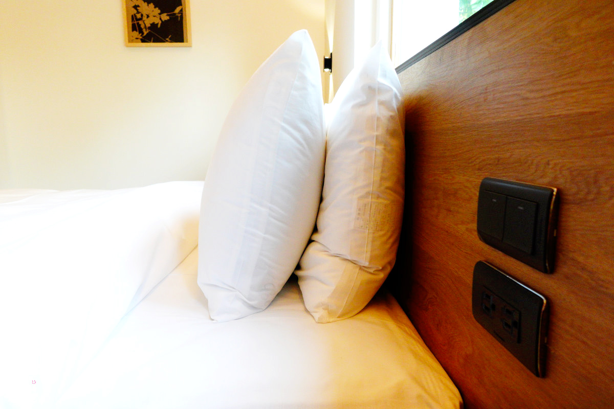 高雄住宿推薦∥河映宿沐 RiverTrees Hotel,愛河畔日系文青旅宿,高雄流行音樂中心旁,演唱會住宿推薦!紅白酒無限暢飲太幸福!高質感雙人房,各種房型一次看︱近捷運鹽埕埔站、輕軌真愛碼頭站 - 第28張圖