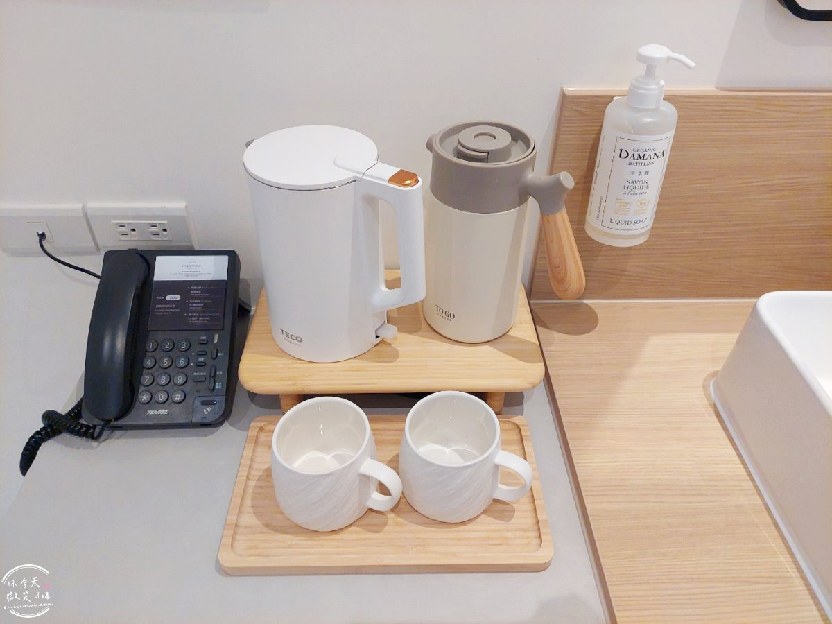 高雄住宿推薦∥河映宿沐 RiverTrees Hotel,愛河畔日系文青旅宿,高雄流行音樂中心旁,演唱會住宿推薦!紅白酒無限暢飲太幸福!高質感雙人房,各種房型一次看︱近捷運鹽埕埔站、輕軌真愛碼頭站 - 第35張圖