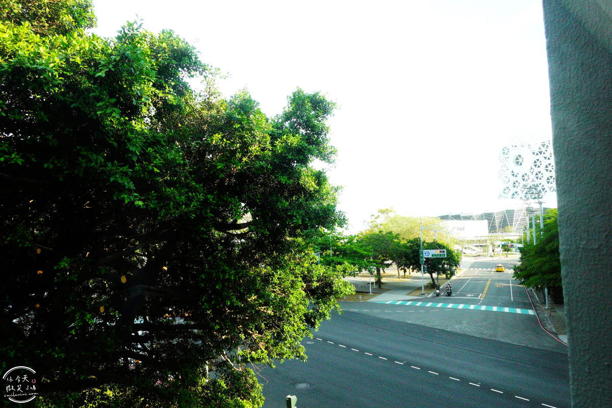 高雄住宿推薦∥河映宿沐 RiverTrees Hotel,愛河畔日系文青旅宿,高雄流行音樂中心旁,演唱會住宿推薦!紅白酒無限暢飲太幸福!高質感雙人房,各種房型一次看︱近捷運鹽埕埔站、輕軌真愛碼頭站 - 第41張圖