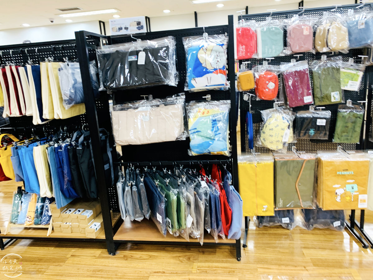 大邱東城路∥阿拉丁二手書店大邱店(알라딘중고서점 대구동성로점)︱各種書籍、文具挖寶,二手書籍、新品皆有︱韓國大邱書店︱大邱 - 第19張圖