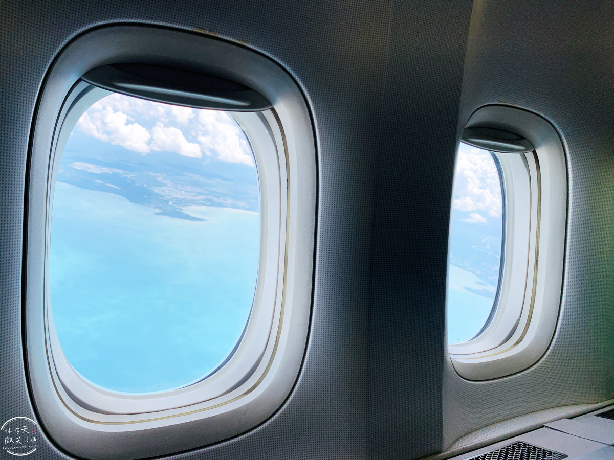 長榮航空∥長榮航空BR215桃園飛新加坡商務艙飛行體驗︱長榮航空商務艙飛行體驗,桃園機場飛新加坡樟宜機場︱譚府八寶糯米鴨美食︱長榮皇璽桂冠艙體驗777-300機型 - 第72張圖