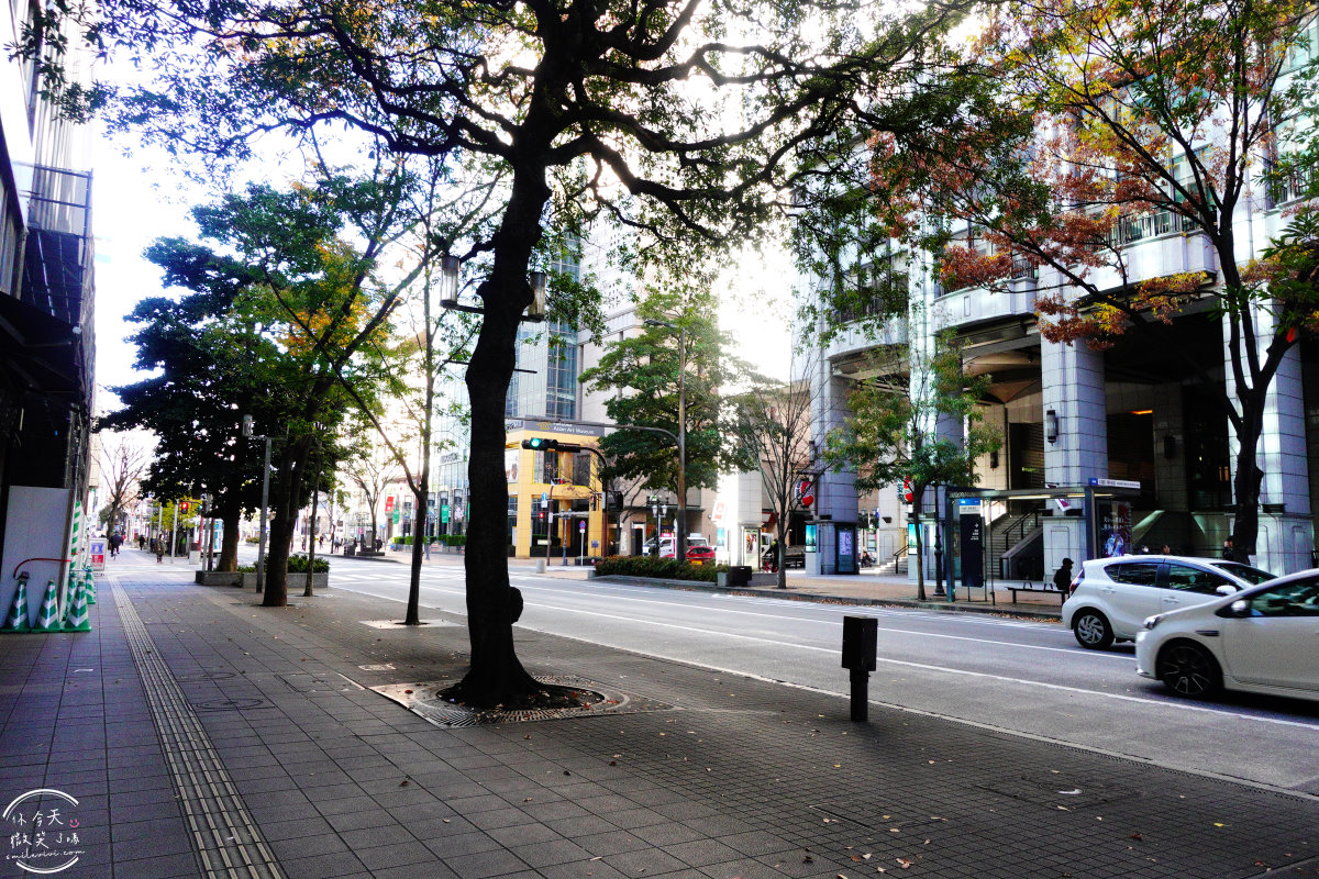 福岡早餐新選擇∥Caffe Veloce中洲川端站前店的美味體驗︱香濃莫札瑞拉火腿三明治、熱拿鐵︱中洲川端通商店街︱日本早餐 - 第3張圖