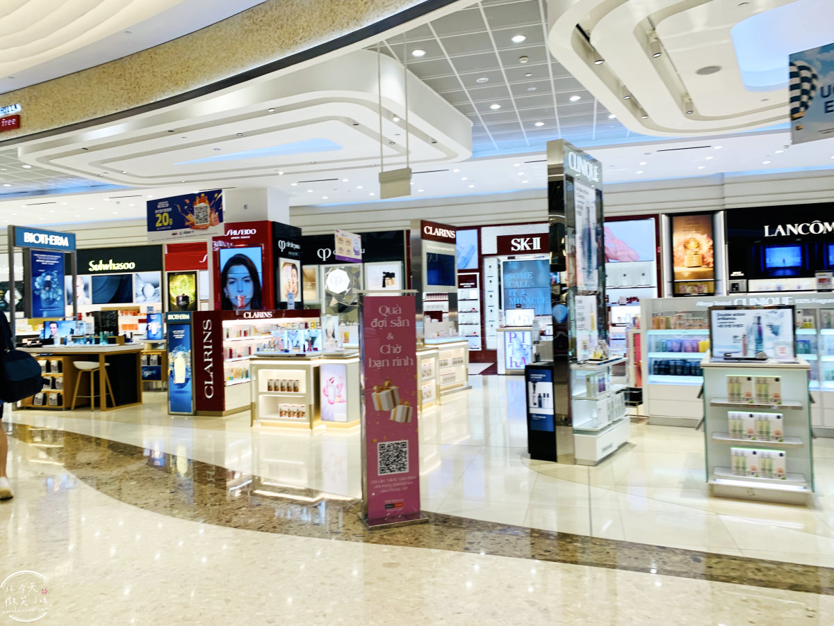 樟宜機場第四航廈∥新加坡樟宜機場,國泰航空辦理報到、搭乘國泰航空︱機場內繽紛土生華人屋︱新加坡地鐵搭接駁車至第四航廈T4路線︱第四航廈T4接駁車 - 第30張圖