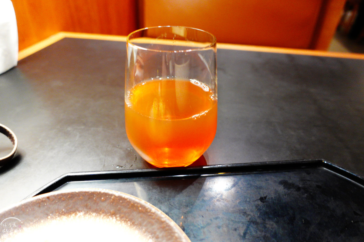 The Pier玉衡堂∥香港國際機場最豪華的國泰貴賓室體驗,65號候機門旁,飛行前的極致享受︱國泰航空香港貴賓室,沐浴、早餐時段用餐、品酒︱初探The Pier 玉衡堂貴賓室 - 第51張圖