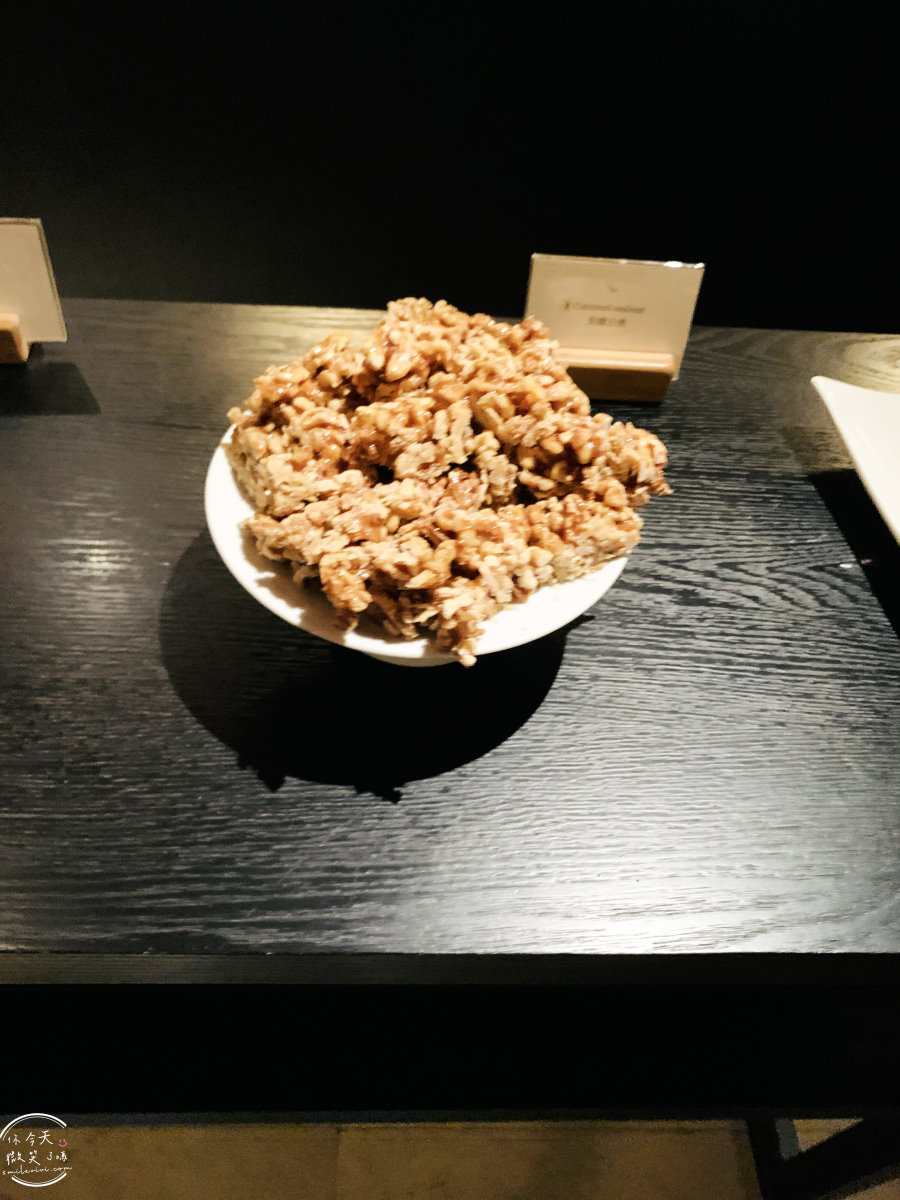 The Pier玉衡堂∥香港國際機場最豪華的國泰貴賓室體驗,65號候機門旁,飛行前的極致享受︱國泰航空香港貴賓室,沐浴、早餐時段用餐、品酒︱初探The Pier 玉衡堂貴賓室 - 第64張圖