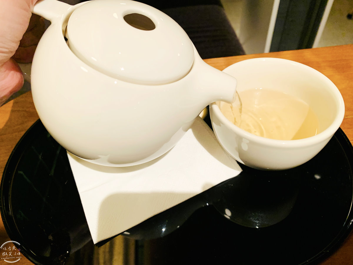 The Pier玉衡堂∥香港國際機場最豪華的國泰貴賓室體驗,65號候機門旁,飛行前的極致享受︱國泰航空香港貴賓室,沐浴、早餐時段用餐、品酒︱初探The Pier 玉衡堂貴賓室 - 第66張圖