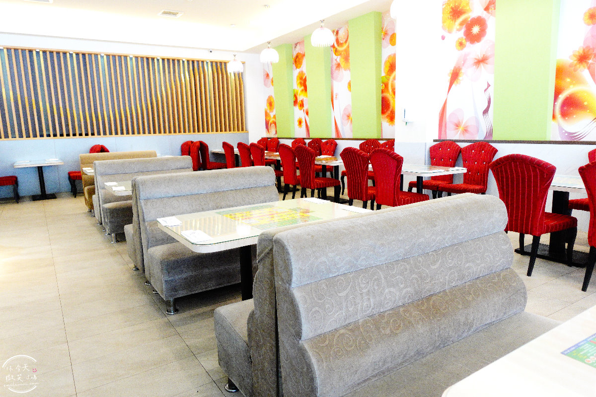 貴族世家台南新營店∥台南新營餐廳推薦,完美用餐體驗︱貴族世家菜單價位,各種排餐、自助式吃到飽,免費停車場︱貴族世家牛排台南新營鮮饌館 - 第4張圖