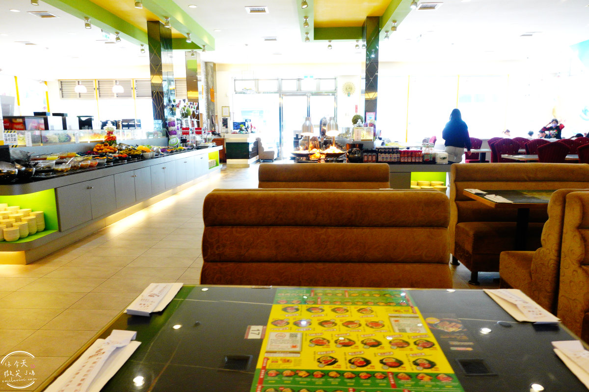貴族世家台南新營店∥台南新營餐廳推薦,完美用餐體驗︱貴族世家菜單價位,各種排餐、自助式吃到飽,免費停車場︱貴族世家牛排台南新營鮮饌館 - 第7張圖