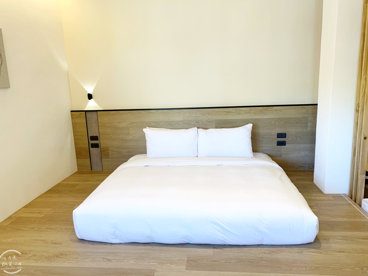 高雄住宿推薦∥河映宿沐 RiverTrees Hotel,愛河畔日系文青旅宿,高雄流行音樂中心旁,演唱會住宿推薦!紅白酒無限暢飲太幸福!高質感雙人房,各種房型一次看︱近捷運鹽埕埔站、輕軌真愛碼頭站 - 第44張圖