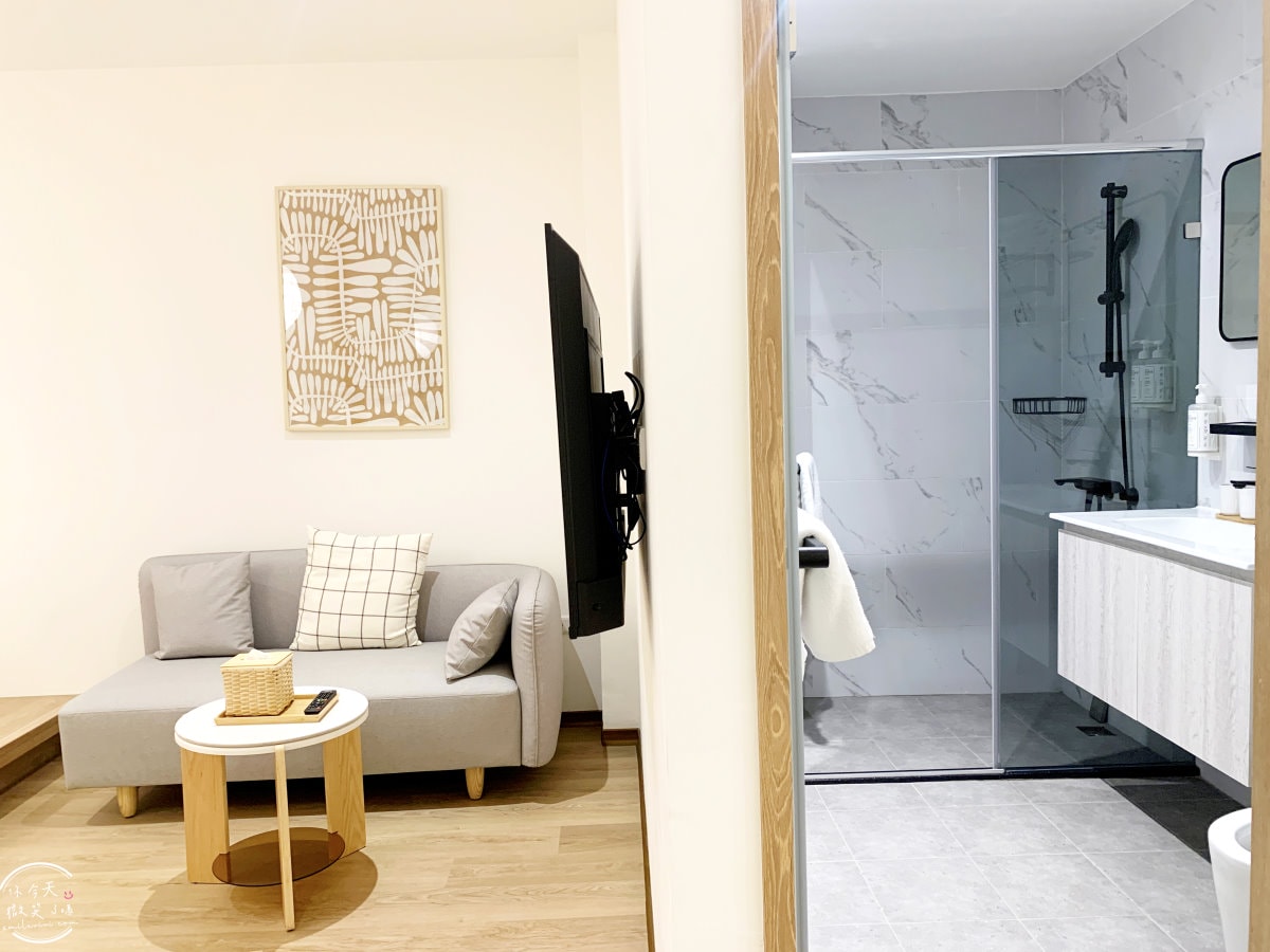 高雄住宿推薦∥河映宿沐 RiverTrees Hotel,愛河畔日系文青旅宿,高雄流行音樂中心旁,演唱會住宿推薦!紅白酒無限暢飲太幸福!高質感雙人房,各種房型一次看︱近捷運鹽埕埔站、輕軌真愛碼頭站 - 第60張圖