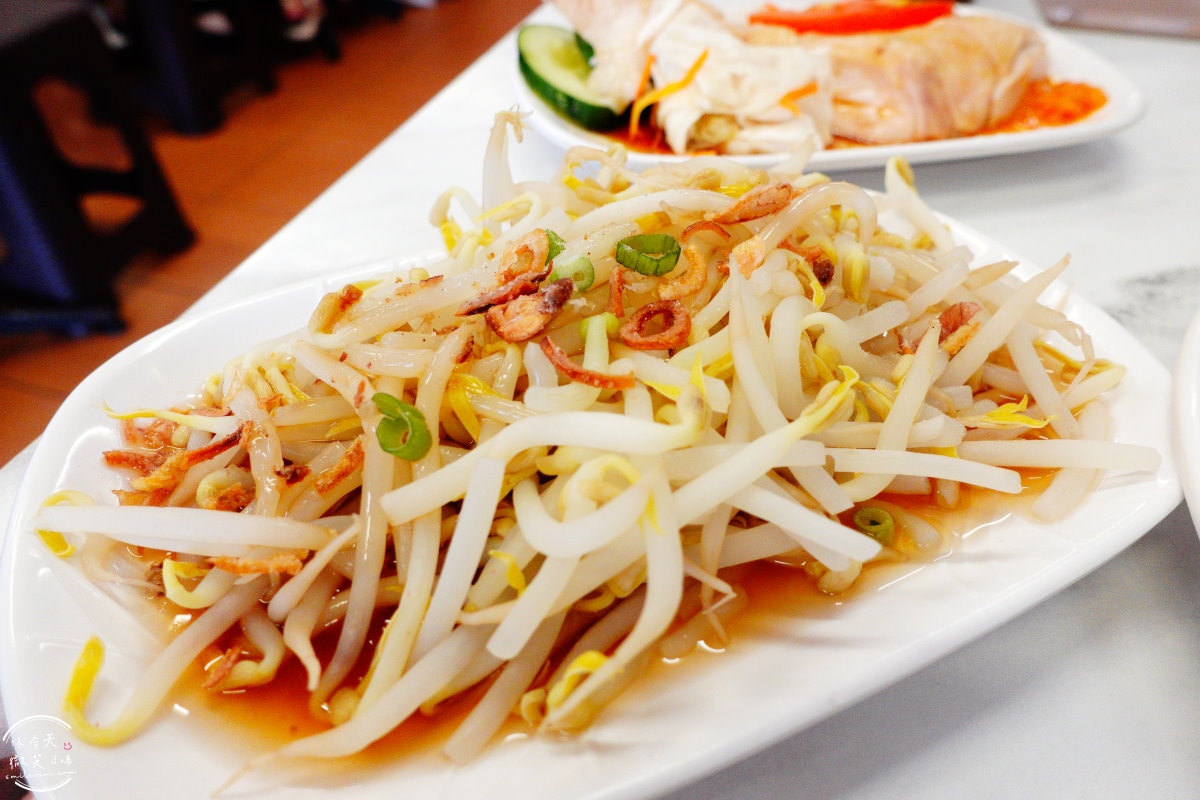 新瑞記海南雞飯∥新加坡美食必吃,享受新瑞記海南雞飯的獨特風味︱獨享套餐一個人吃也美味,細膩的雞肉和芳香的米飯︱新加坡必吃海南雞飯 - 第36張圖
