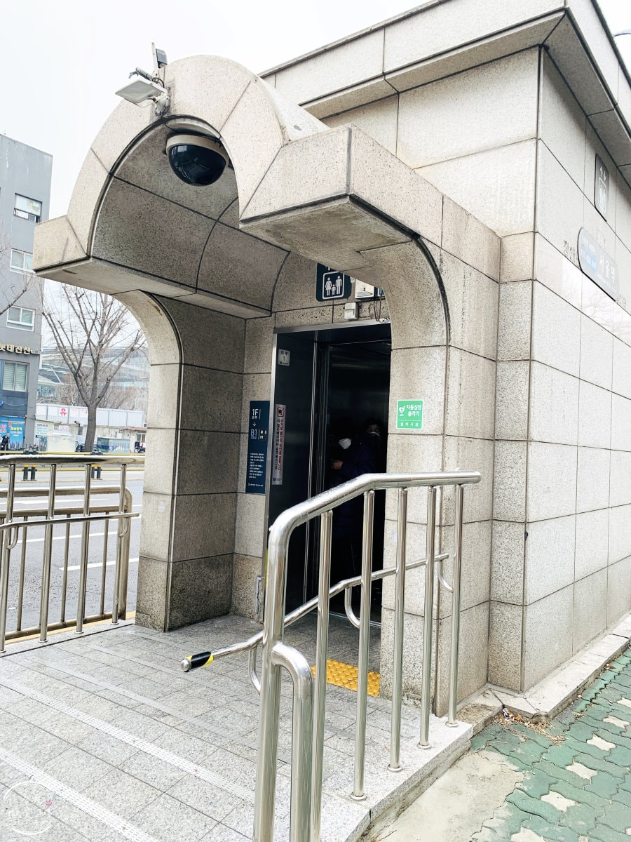 About Stay Seoul首爾站∥어바웃스테이 서울역精緻空間與絕佳地點,首爾一人住宿︱步行即達首爾站,首爾站12號出口,便宜平價舒適︱首爾站住宿選擇,首爾關於住宿飯店 - 第30張圖