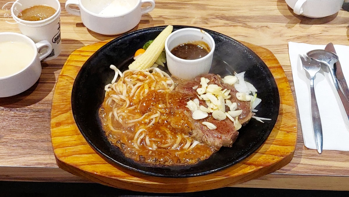 Double萬牛排館∥最新菜單,二訪踩雷︱牛排迷的天堂!自助沙拉吧吃到飽,義大利麵、燉飯、冰品飲料無限量供應︱鳳山牛排吃到飽 - 第37張圖
