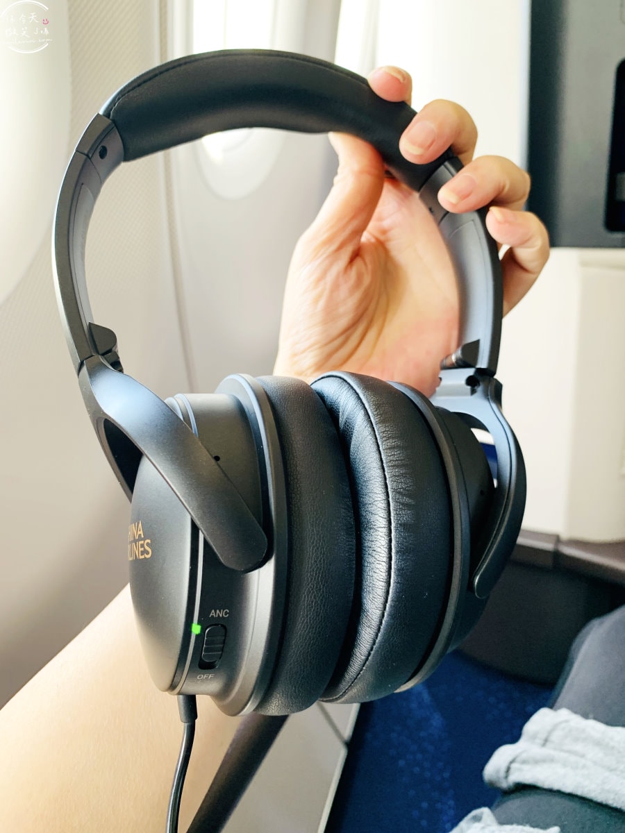 華航CI176商務艙∥A321neo機型、高雄直飛關西大阪奢華享受,中華航空商務艙︱華航聯手東京名店燈燈庵,JIA聯名設計餐具,華航商務艙飛行體驗,高雄直飛大阪心得︱高雄飛行體驗 - 第27張圖