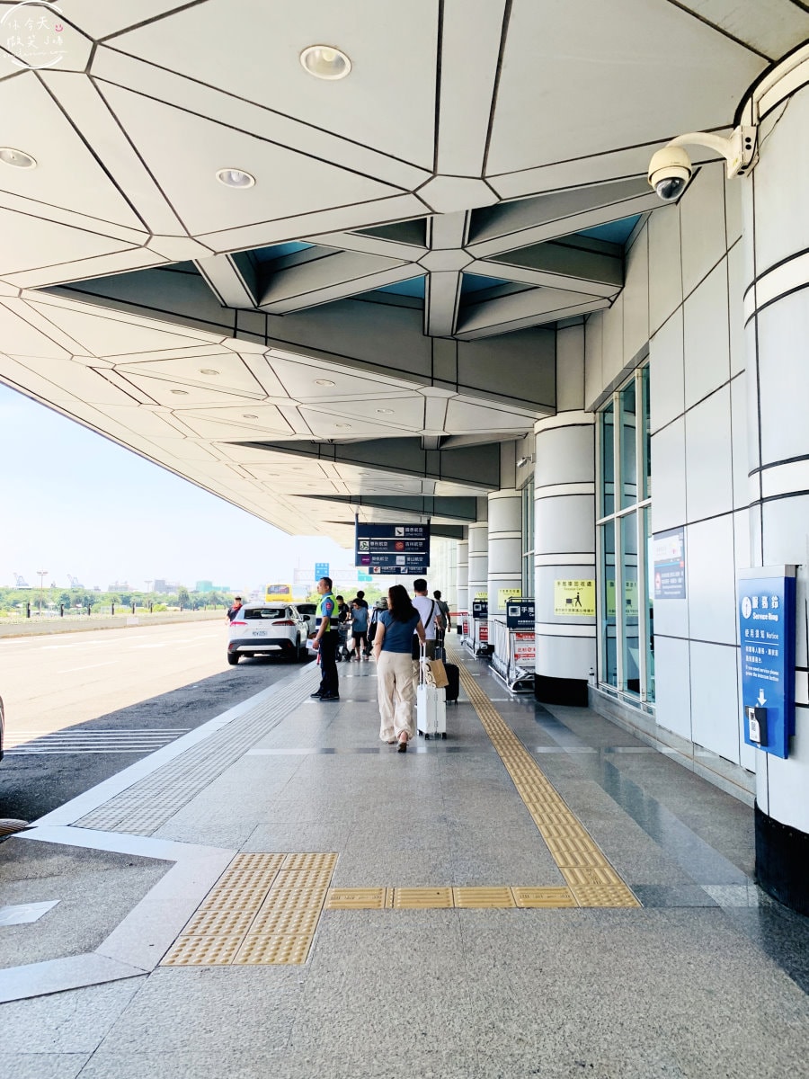 華航CI176商務艙∥A321neo機型、高雄直飛關西大阪奢華享受,中華航空商務艙︱華航聯手東京名店燈燈庵,JIA聯名設計餐具,華航商務艙飛行體驗,高雄直飛大阪心得︱高雄飛行體驗 - 第4張圖