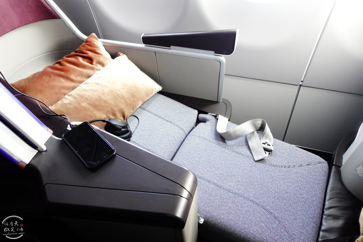 華航CI176商務艙∥A321neo機型、高雄直飛關西大阪奢華享受,中華航空商務艙︱華航聯手東京名店燈燈庵,JIA聯名設計餐具,華航商務艙飛行體驗,高雄直飛大阪心得︱高雄飛行體驗 - 第62張圖