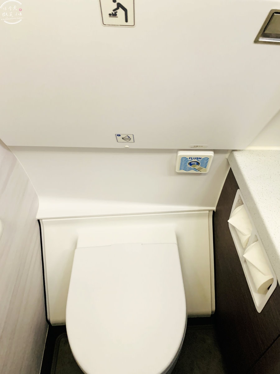 華航CI176商務艙∥A321neo機型、高雄直飛關西大阪奢華享受,中華航空商務艙︱華航聯手東京名店燈燈庵,JIA聯名設計餐具,華航商務艙飛行體驗,高雄直飛大阪心得︱高雄飛行體驗 - 第65張圖