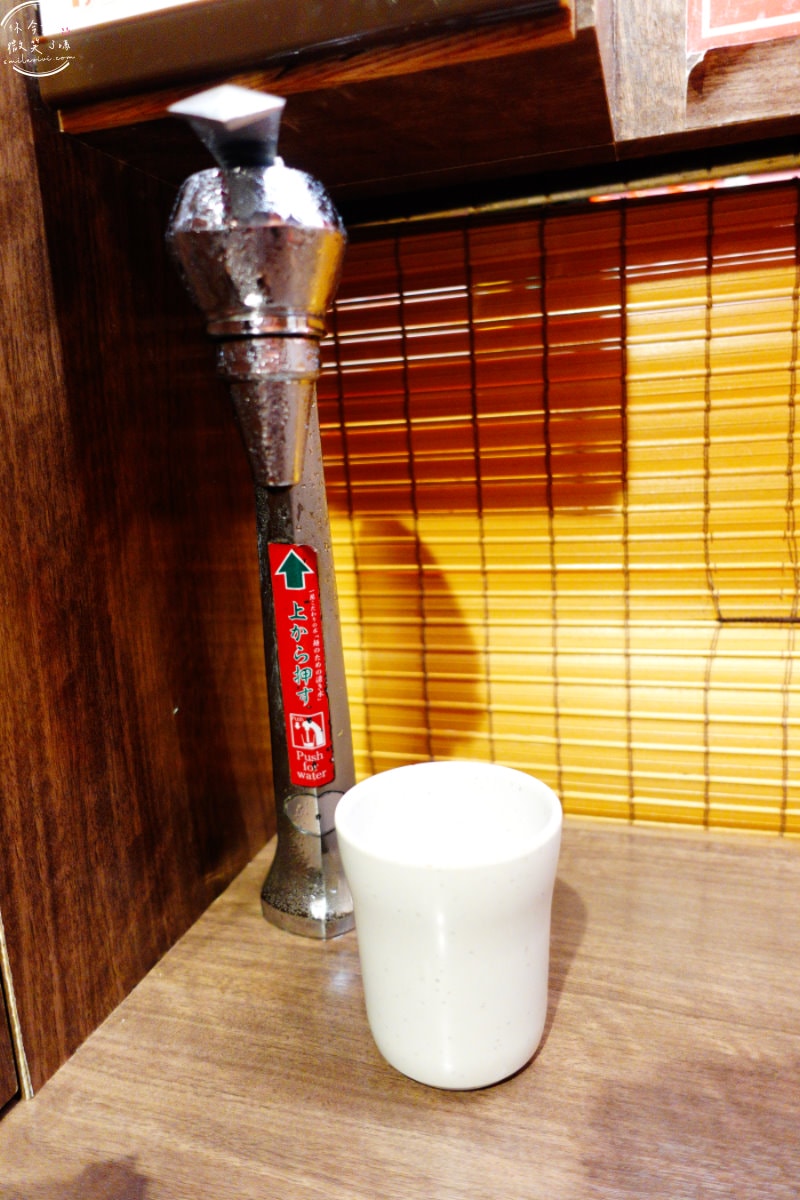 一蘭拉麵三宮店∥神戶一蘭三宮店拉麵迷必訪!極致濃厚豚骨湯頭︱夜貓子最愛的拉麵殿堂,開到凌晨4點消夜必吃︱感受純粹的美味,日本拉麵必吃一蘭 - 第11張圖
