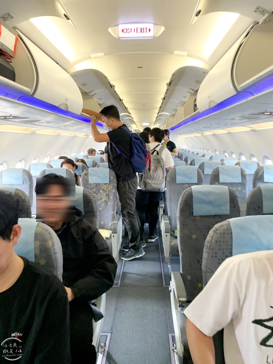 長榮BR172∥長榮航空高雄到仁川經濟艙,飛行紀錄︱兒童餐打造親子專屬美食,飛行中的小幸福︱高雄直飛仁川,長榮航空BR172機型A321 - 第6張圖