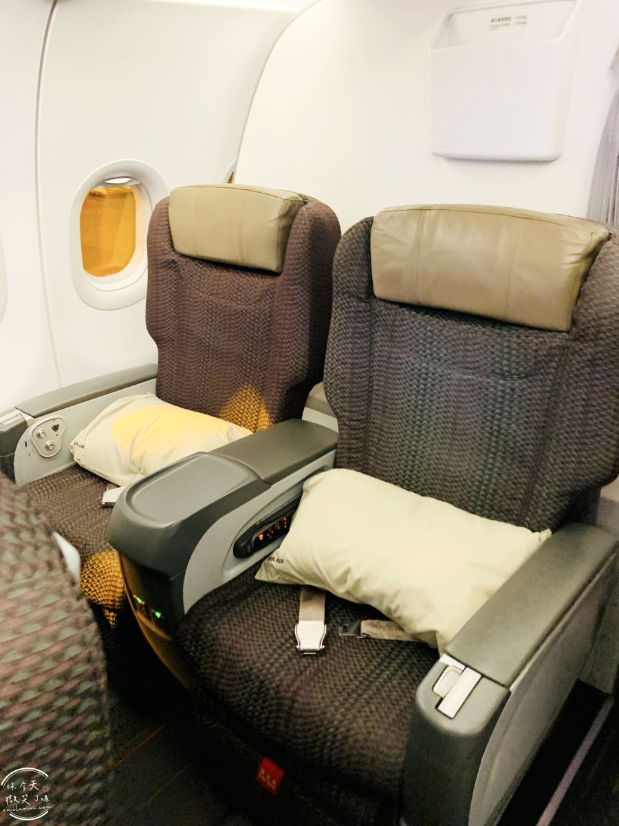 長榮BR171∥仁川飛高雄,長榮航空經濟艙飛行體驗︱長榮飛機餐海鮮特殊餐︱韓國仁川直飛高雄A321機型,仁川國際機場第一航廈 - 第14張圖