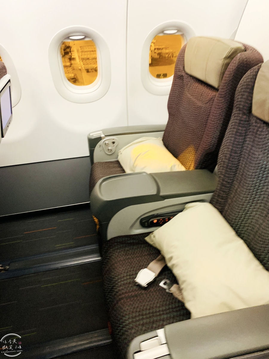 長榮BR171∥仁川飛高雄,長榮航空經濟艙飛行體驗︱長榮飛機餐海鮮特殊餐︱韓國仁川直飛高雄A321機型,仁川國際機場第一航廈 - 第15張圖