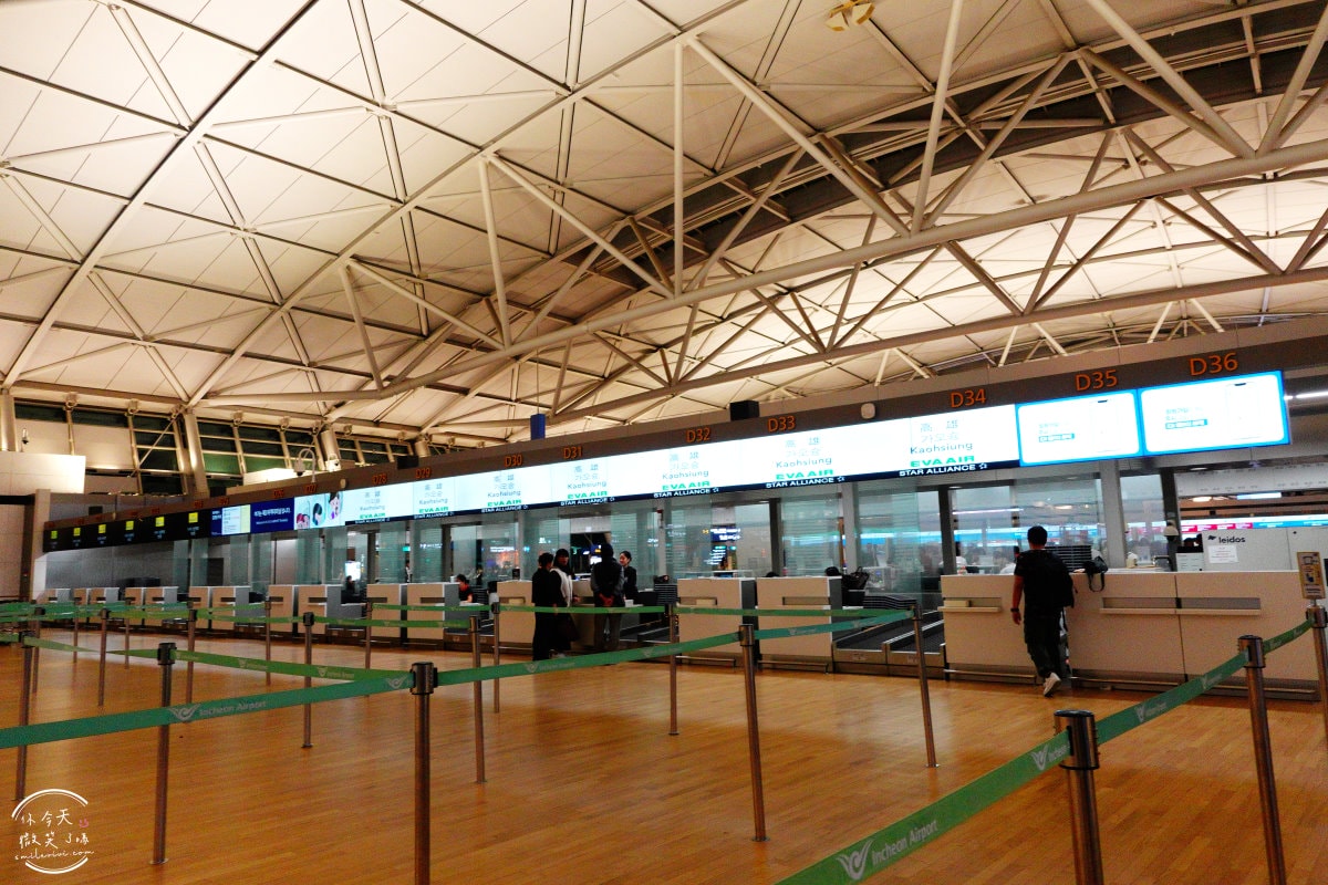 長榮BR171∥仁川飛高雄,長榮航空經濟艙飛行體驗︱長榮飛機餐海鮮特殊餐︱韓國仁川直飛高雄A321機型,仁川國際機場第一航廈 - 第3張圖