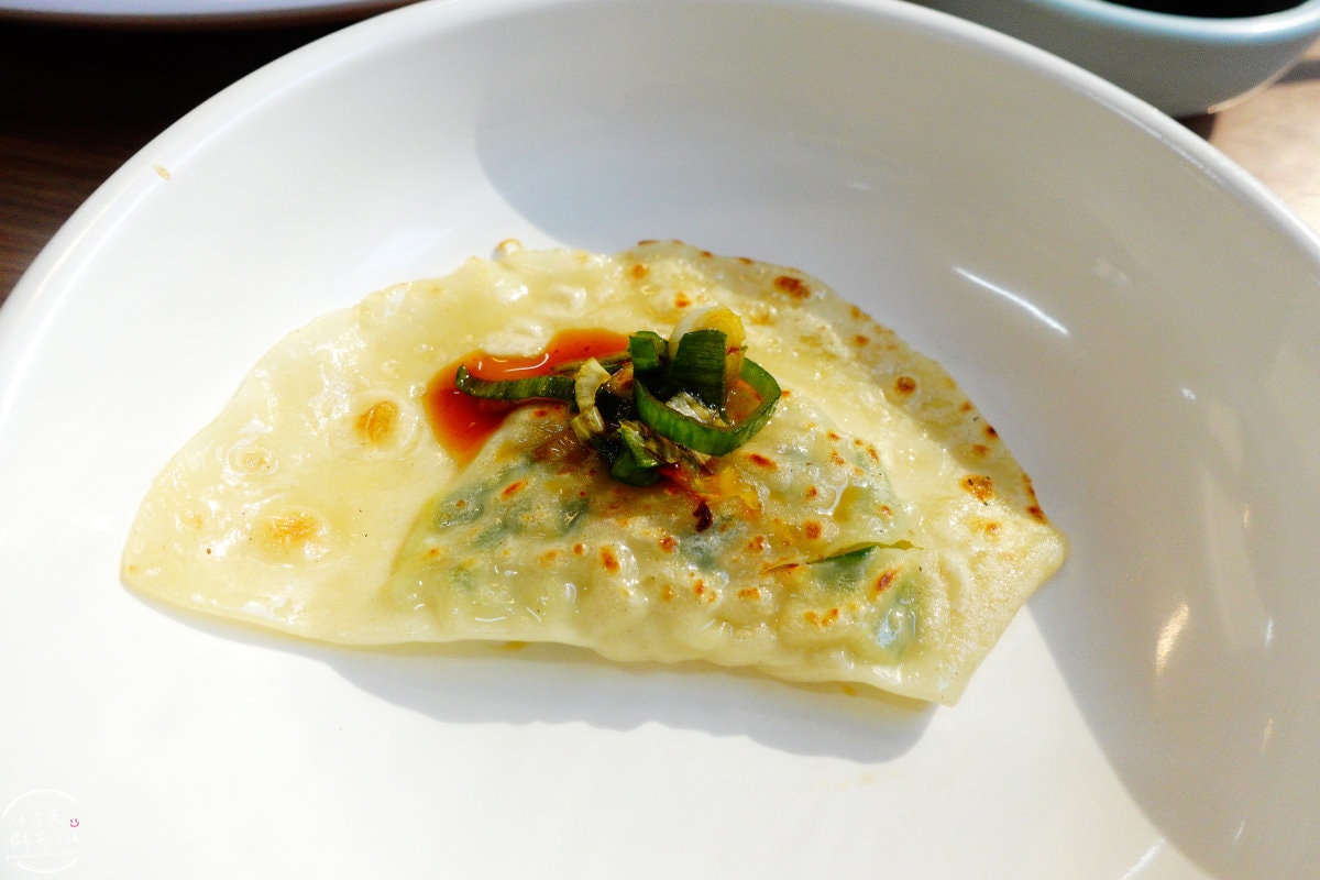 大邱南門薄餃子(남문납작만두)∥品嚐大邱10味代表,南門市場薄餃子非吃不可︱薄餃子(납작만두)、煎餃(꾼만두)、烏冬麵(우동)︱在地人推薦,大邱排隊美食餐廳 - 第10張圖