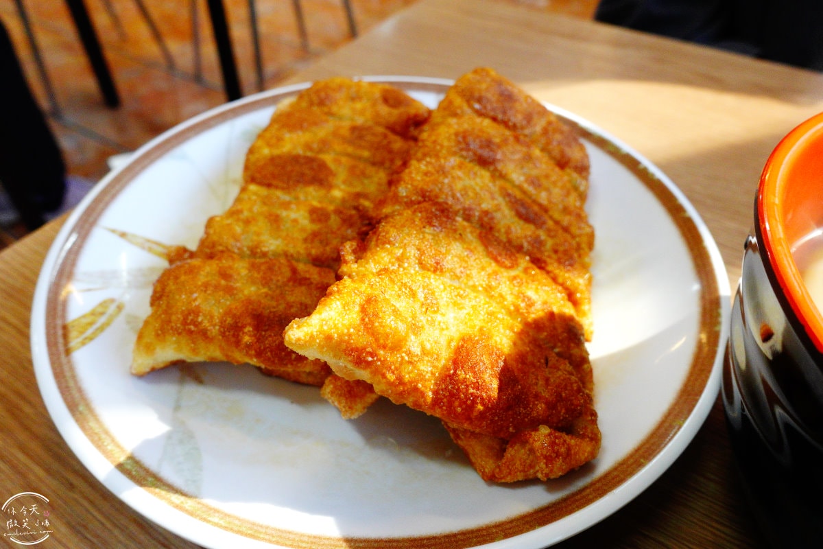 大邱南門薄餃子(남문납작만두)∥品嚐大邱10味代表,南門市場薄餃子非吃不可︱薄餃子(납작만두)、煎餃(꾼만두)、烏冬麵(우동)︱在地人推薦,大邱排隊美食餐廳 - 第13張圖