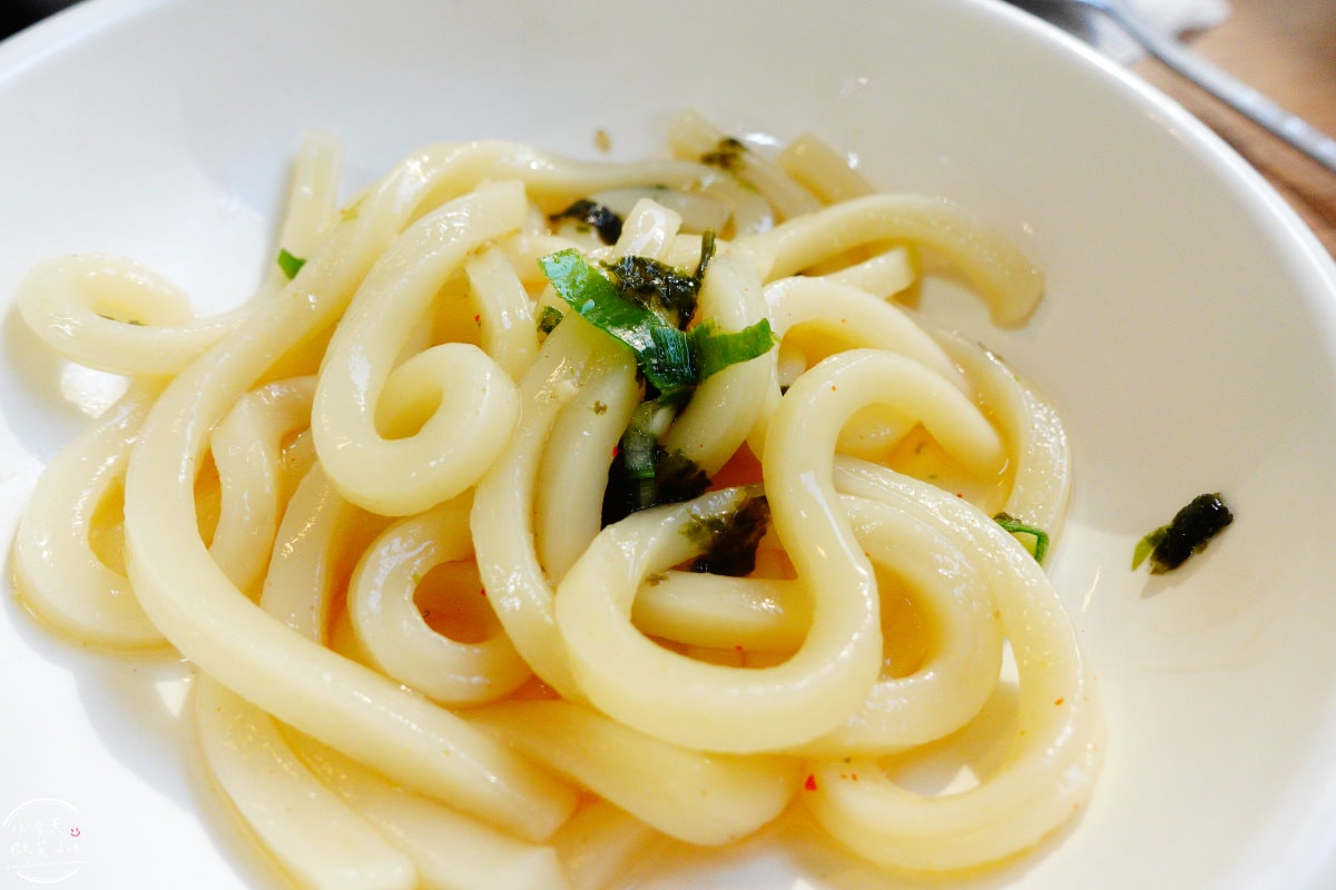 大邱南門薄餃子(남문납작만두)∥品嚐大邱10味代表,南門市場薄餃子非吃不可︱薄餃子(납작만두)、煎餃(꾼만두)、烏冬麵(우동)︱在地人推薦,大邱排隊美食餐廳 - 第18張圖