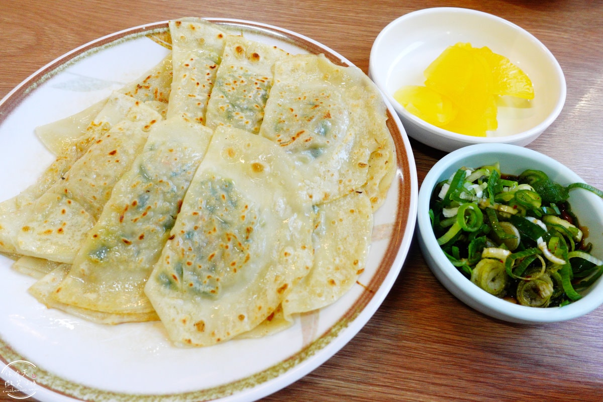 大邱南門薄餃子(남문납작만두)∥品嚐大邱10味代表,南門市場薄餃子非吃不可︱薄餃子(납작만두)、煎餃(꾼만두)、烏冬麵(우동)︱在地人推薦,大邱排隊美食餐廳 - 第9張圖