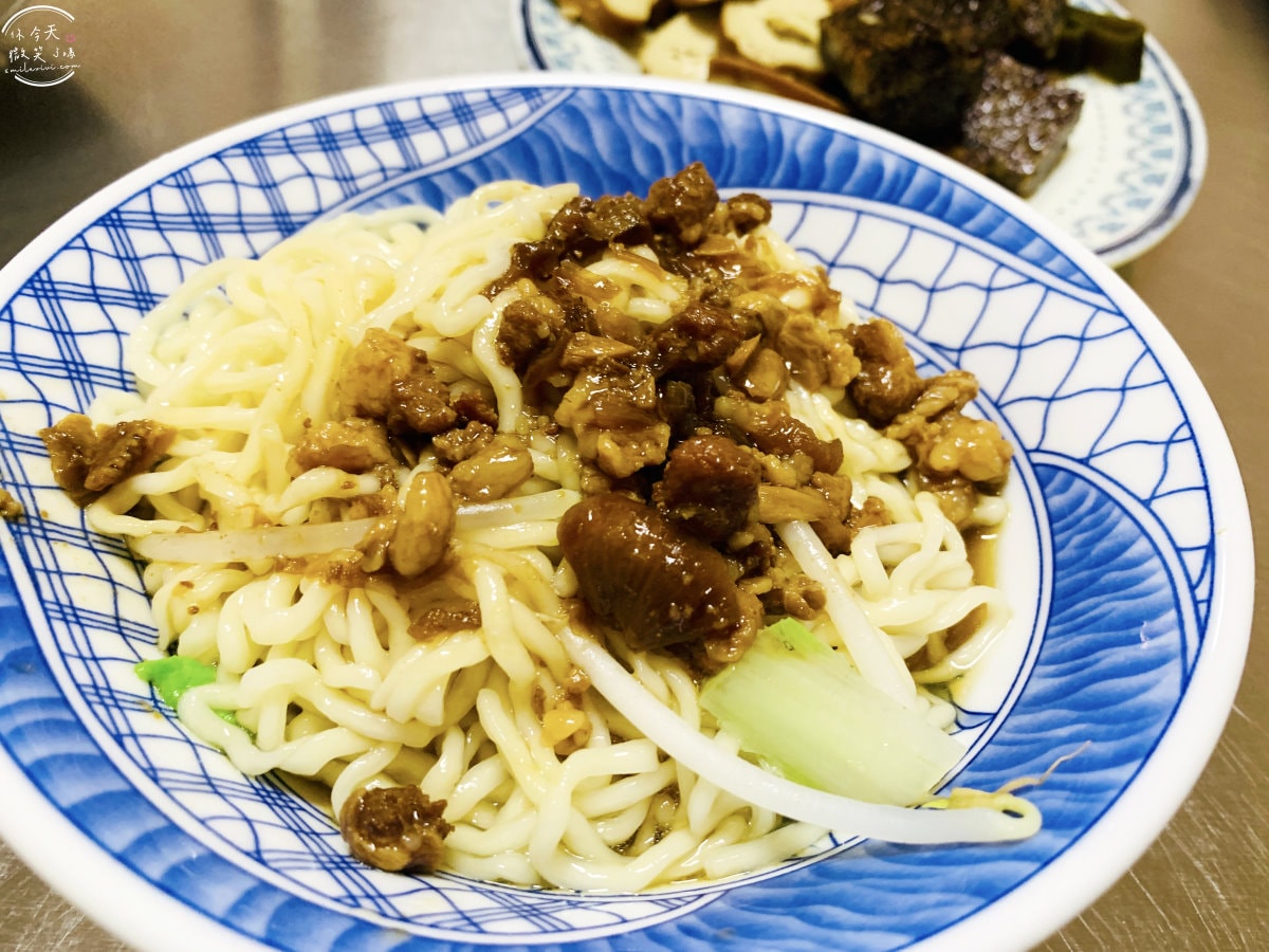 高雄前鎮老店QQ麵∥在地人的秘密老店,隱藏版美食︱35年的堅持!讓在地人念念不忘的美味秘密!前鎮巷弄中的美食寶藏︱高雄前鎮餐廳 - 第13張圖